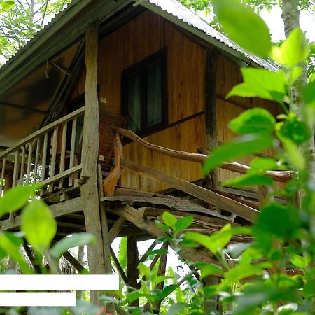 Sunny Field Eco Stilt House Villa Cat Tien Exteriör bild