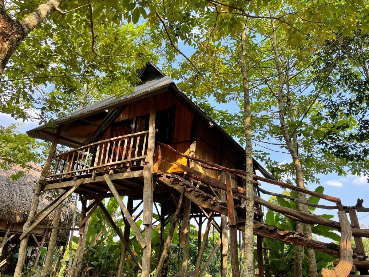 Sunny Field Eco Stilt House Villa Cat Tien Exteriör bild