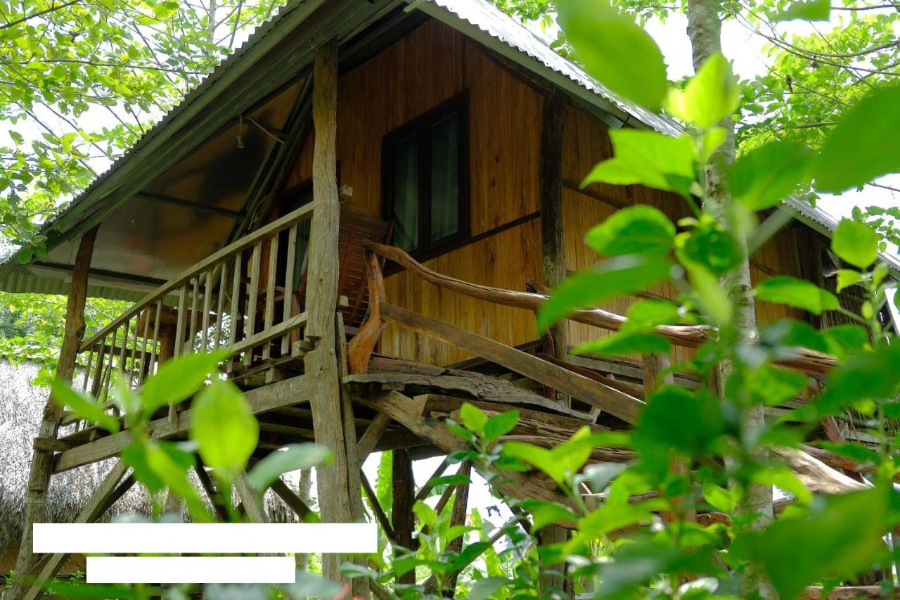 Sunny Field Eco Stilt House Villa Cat Tien Exteriör bild